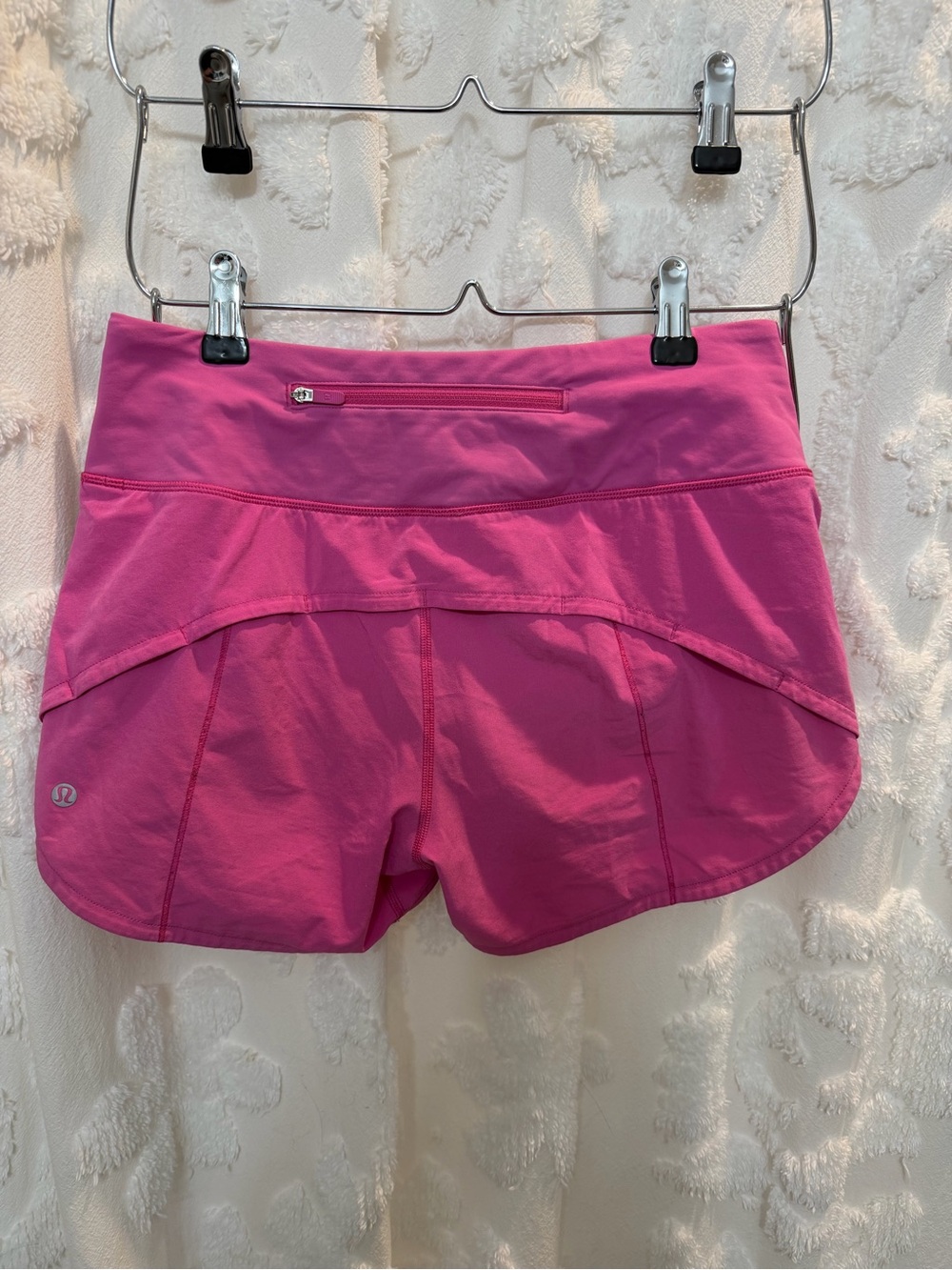 Lululemon hotty hot shorts in pink